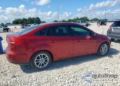 2015 Ford Focus Se z USA, uszkodzony, nr VIN 1FADP3F22FL340755